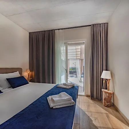 Italianflat - Free Parking, Salted Swimmingpool - Casa Ulivi Del Garda 3* Castion Veronese