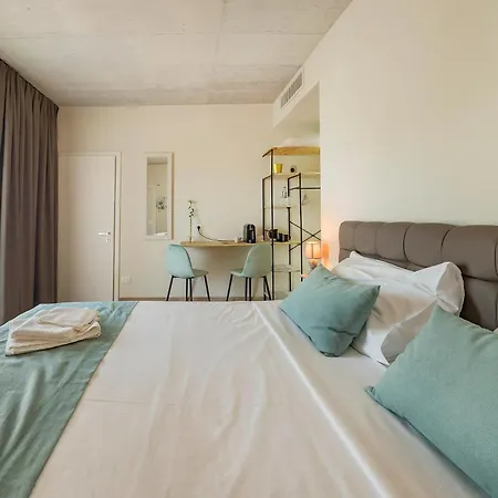 Italianflat - Free Parking, Salted Swimmingpool - Casa Ulivi Del Garda 게스트하우스