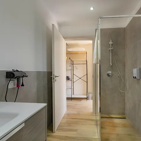 게스트하우스 Italianflat - Free Parking, Salted Swimmingpool - Casa Ulivi Del Garda Castion Veronese