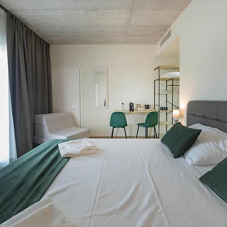 게스트하우스 Italianflat - Free Parking, Salted Swimmingpool - Casa Ulivi Del Garda 3*