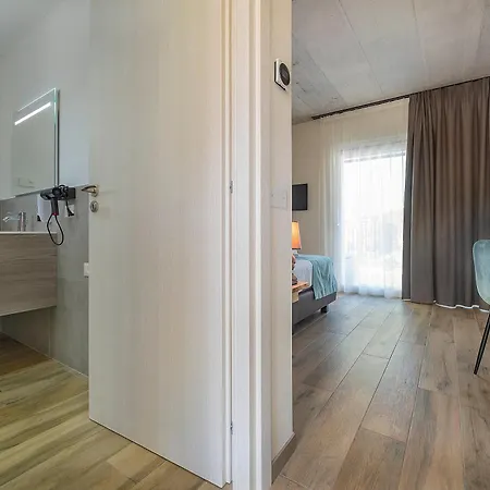 게스트하우스 Italianflat - Free Parking, Salted Swimmingpool - Casa Ulivi Del Garda Castion Veronese