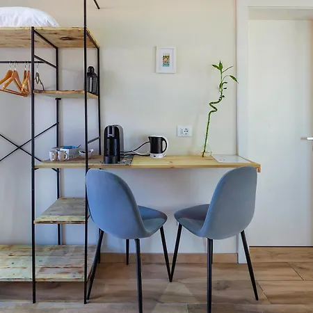 게스트하우스 Italianflat - Free Parking, Salted Swimmingpool - Casa Ulivi Del Garda Castion Veronese