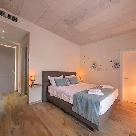 Italianflat - Free Parking, Salted Swimmingpool - Casa Ulivi Del Garda Castion Veronese